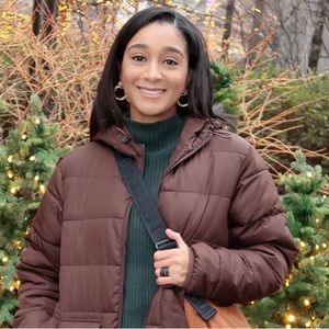 Meet your Posher, Xiomara